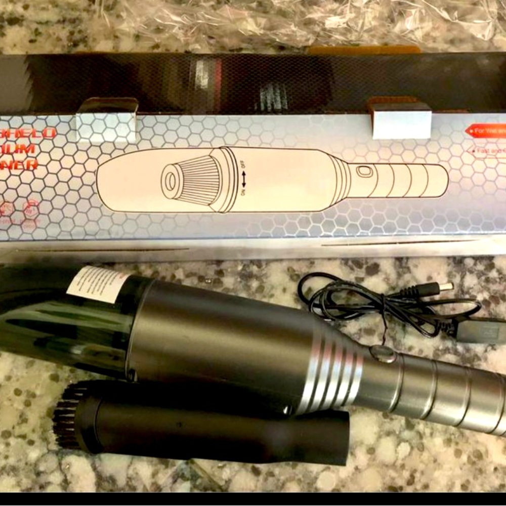 Vacuum handheld